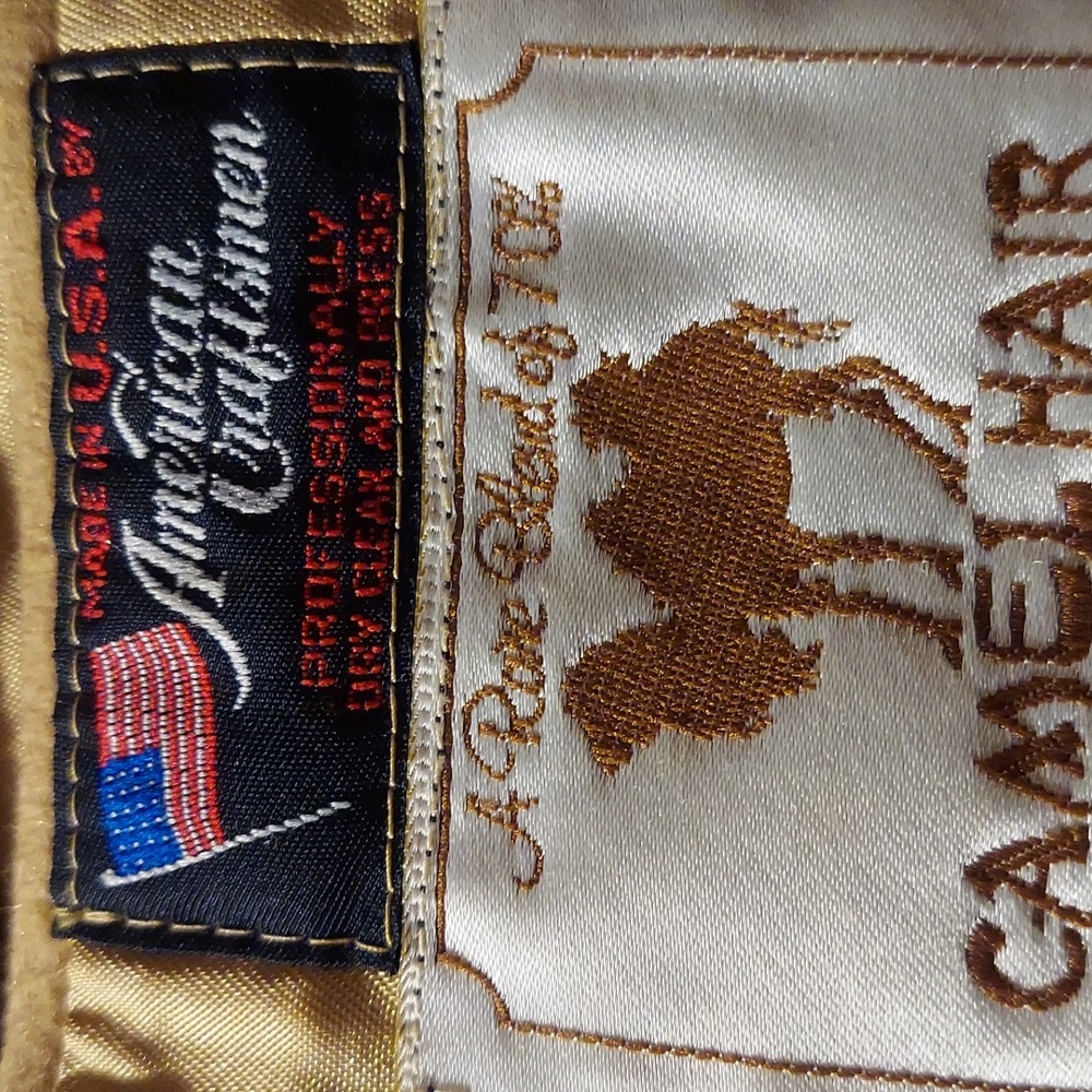 Stunning! Vintage 1970s camel hair jacket. Made in usa. Funky leather buttons.